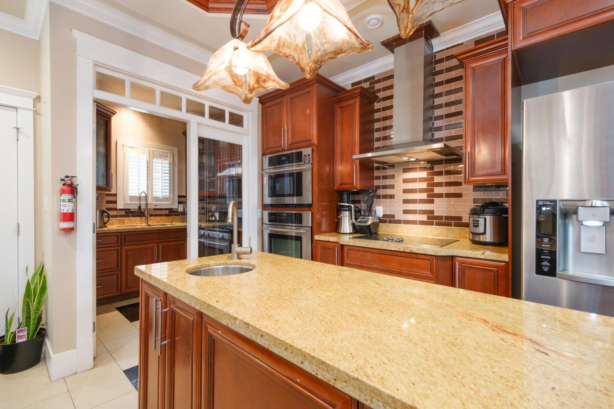 Oakridge Luxury Homestay Vancouver Eksteriør bilde